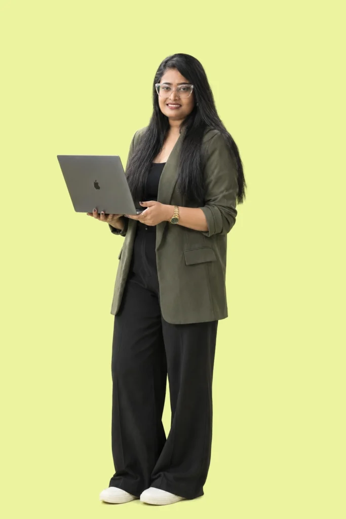 digital marketer withlaptop
